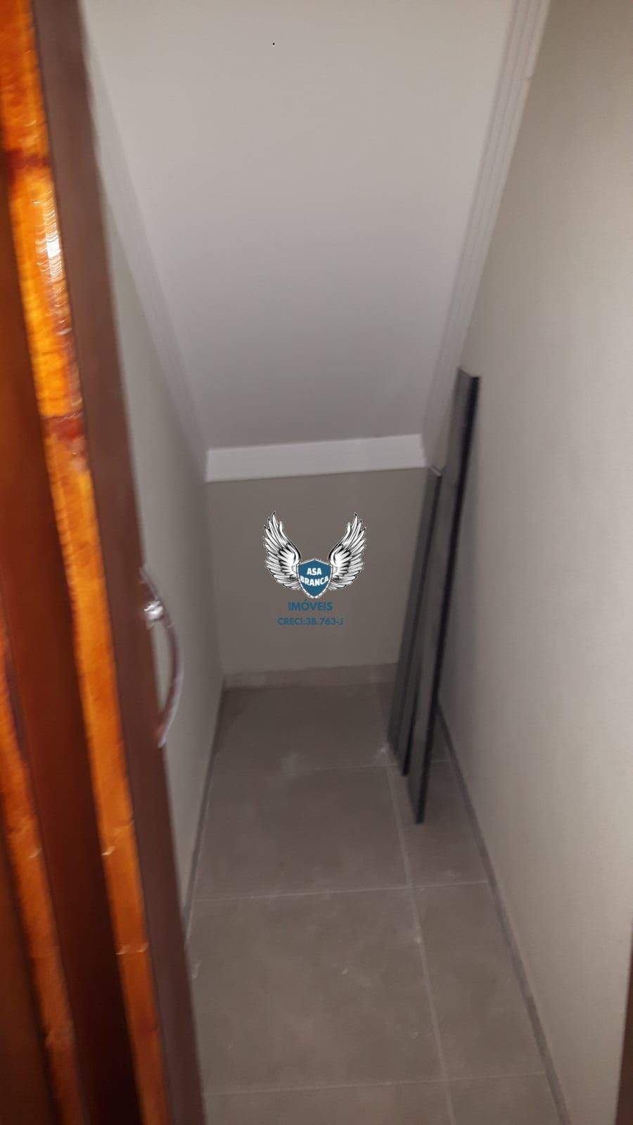 Sobrado triplex novo de alto padrão no lauzane paulista em rua sem saída