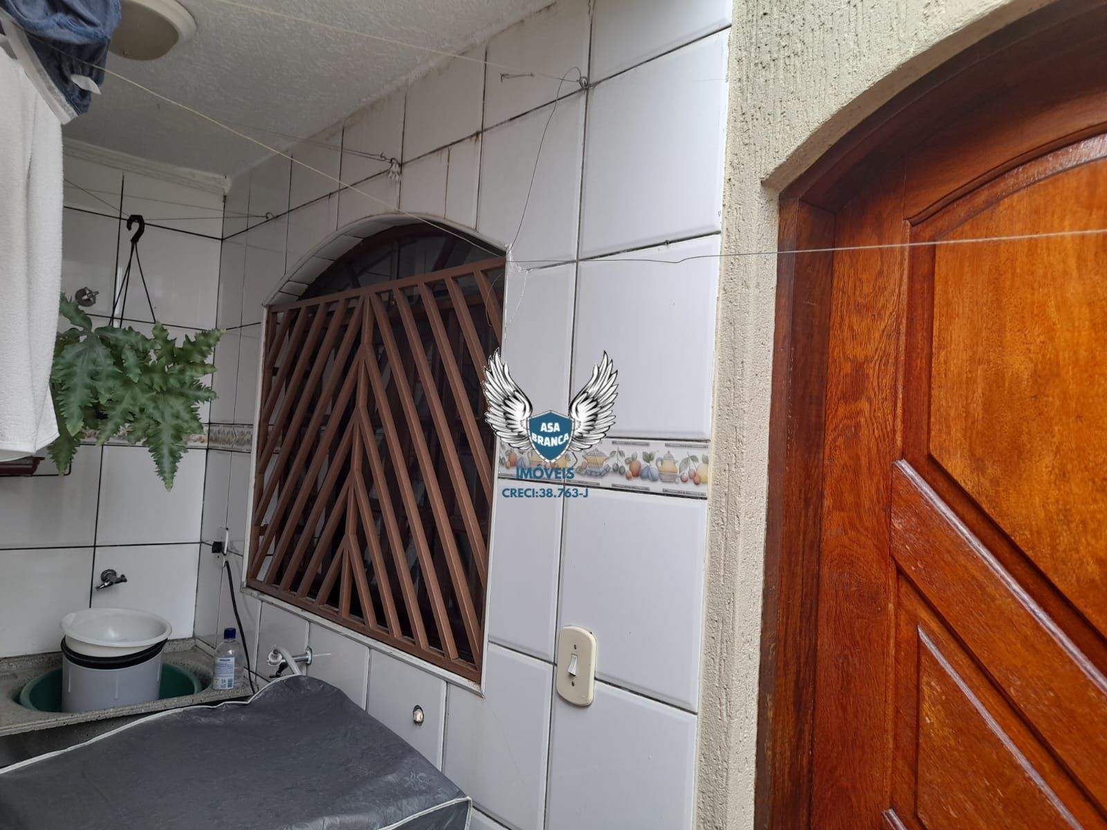 Sobrado na brasilândia com 03 dormitórios e 05 vagas de gara