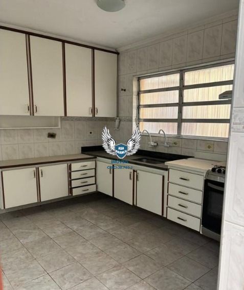 Sobrado no tremembe com 03 dormitórios sendo 01 suíte e 04 vagas de garagem