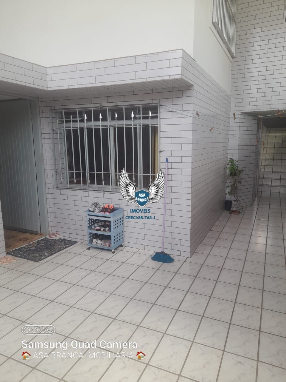 Casa assobradada de esquina na zona sul próximo shopping interlagos 03 dormitóri