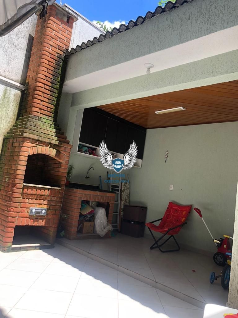 Sobrado no tremembé com 03 suítes