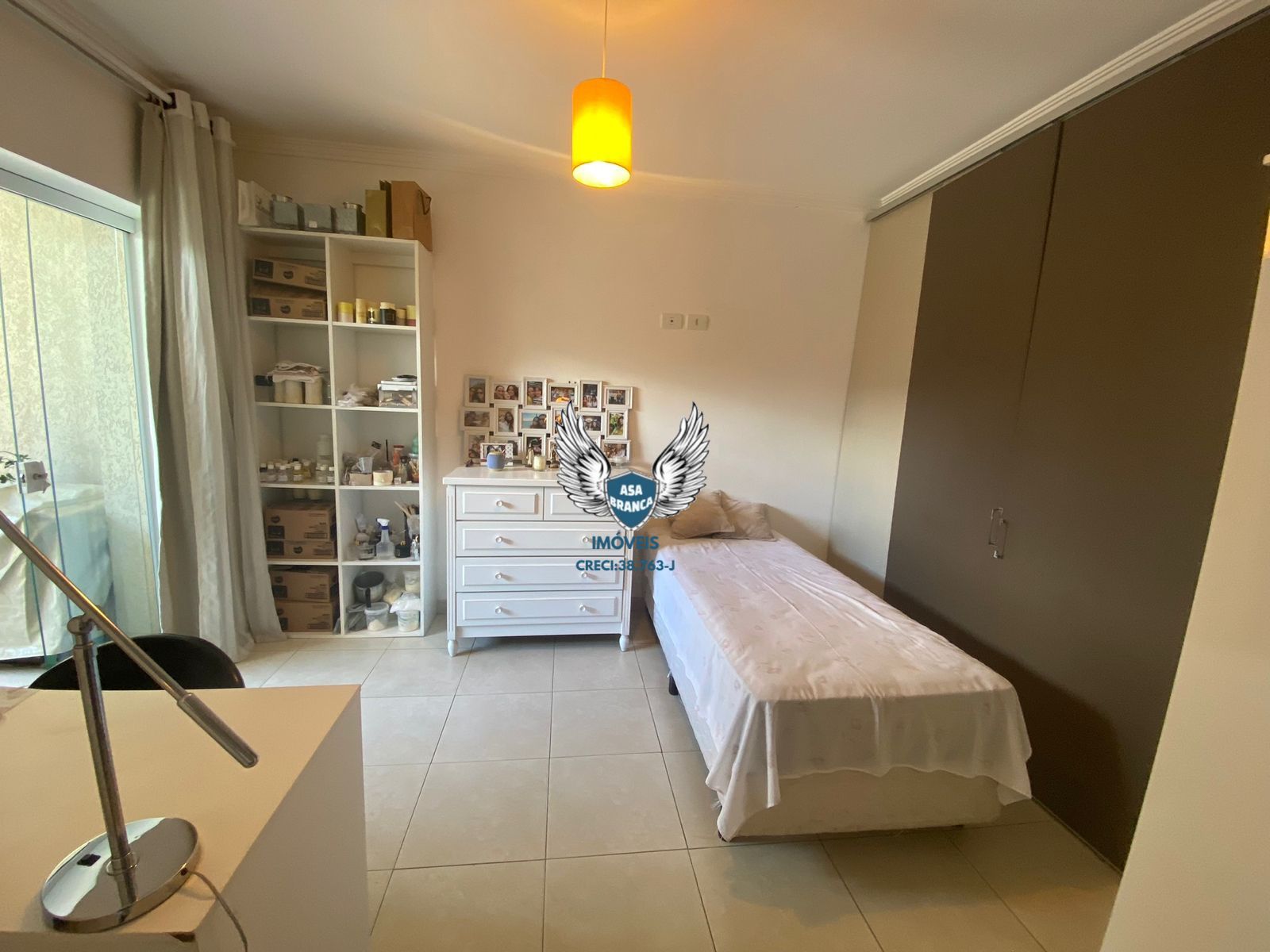 Sobrado no jardim frança de alto padrão com 03 suites e 02 vagas de garagem