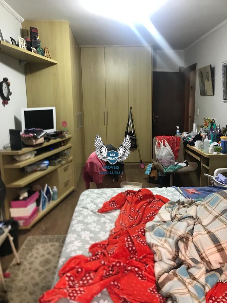 Casa térrea com 05 quartos em santana ao lado do colégio militar do exército