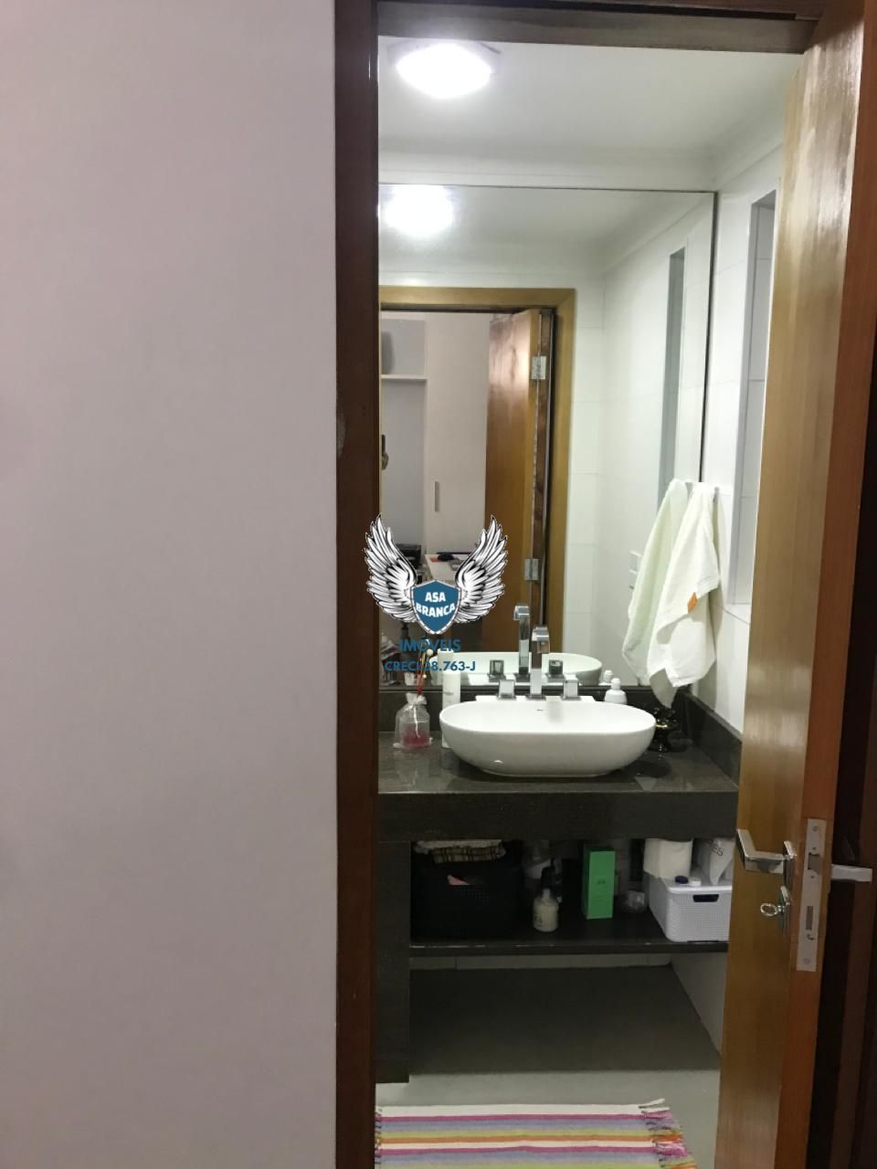 Sobrado no tremembé com 03 dormitórios sendo 02 suítes e 02 vagas de garagem