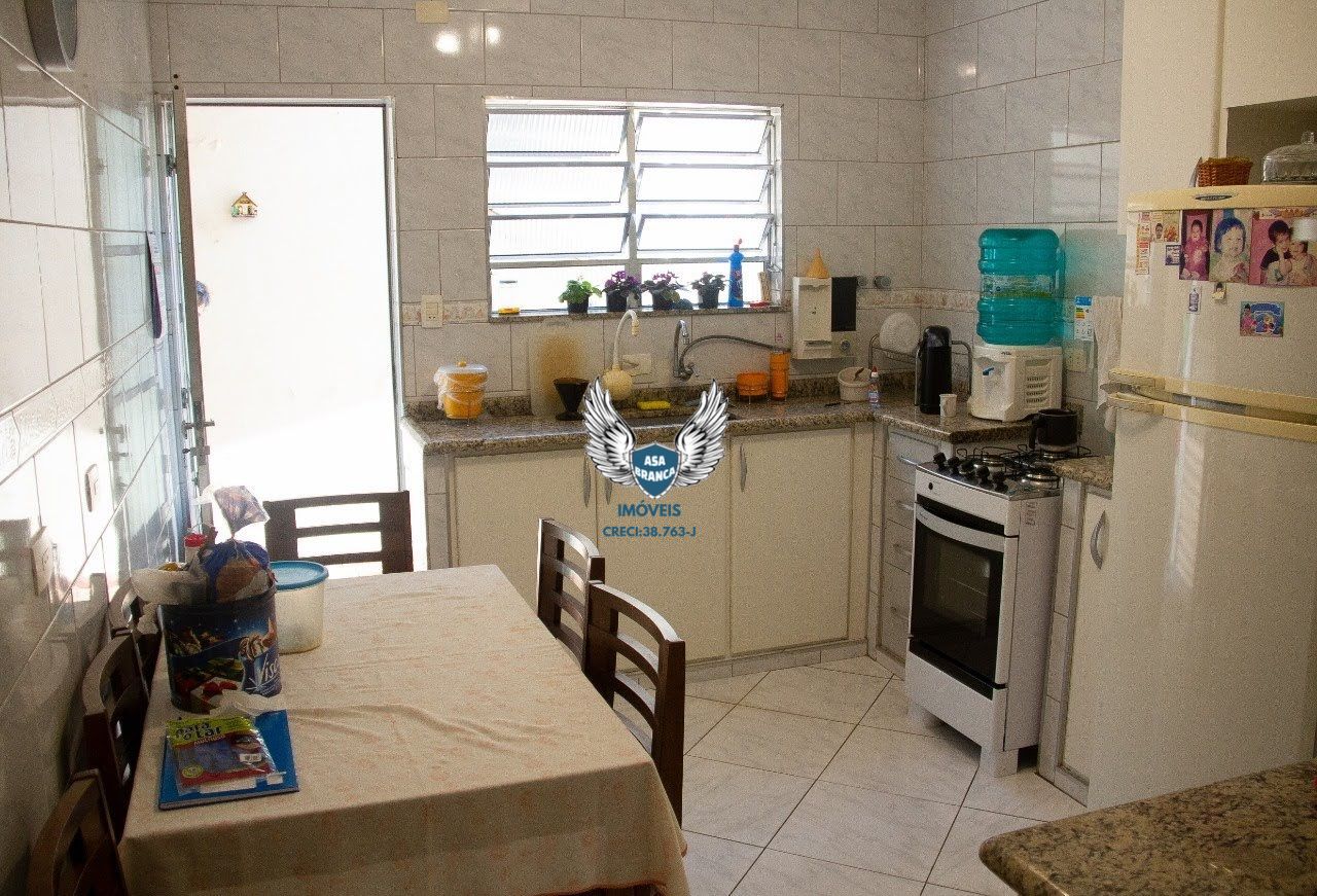 Casa na vila irmãos arnoni com 03 dormitórios sendo 01 suíte