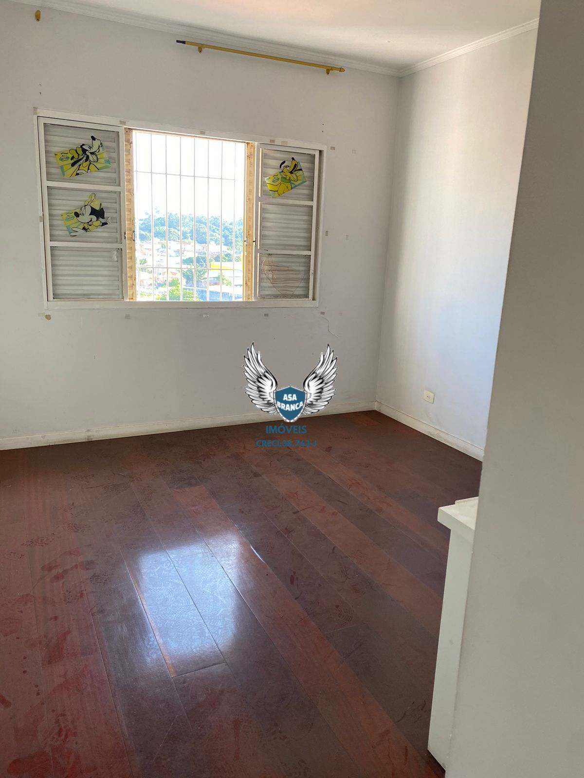 Sobrado na zona norte com 03 dormitórios sendo 01 suíte