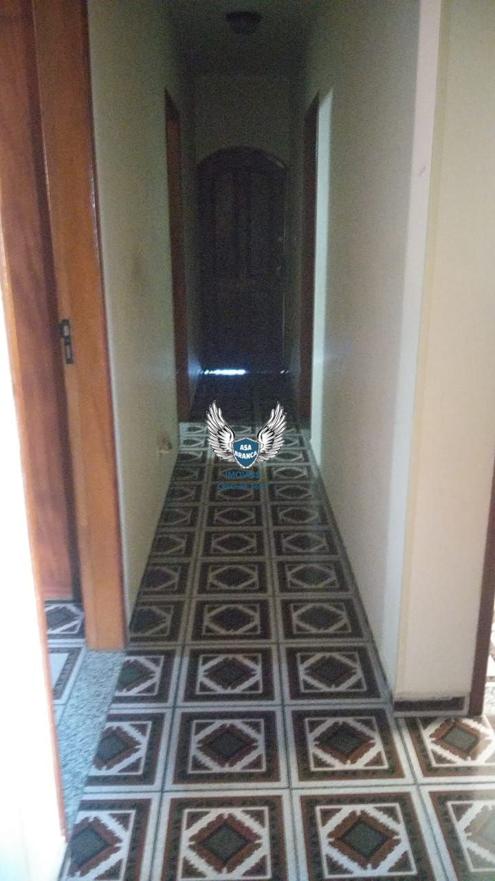 Sobrado com piscina no imirim possui 04 dormitórios sendo 01 suíte e 02 vagas de