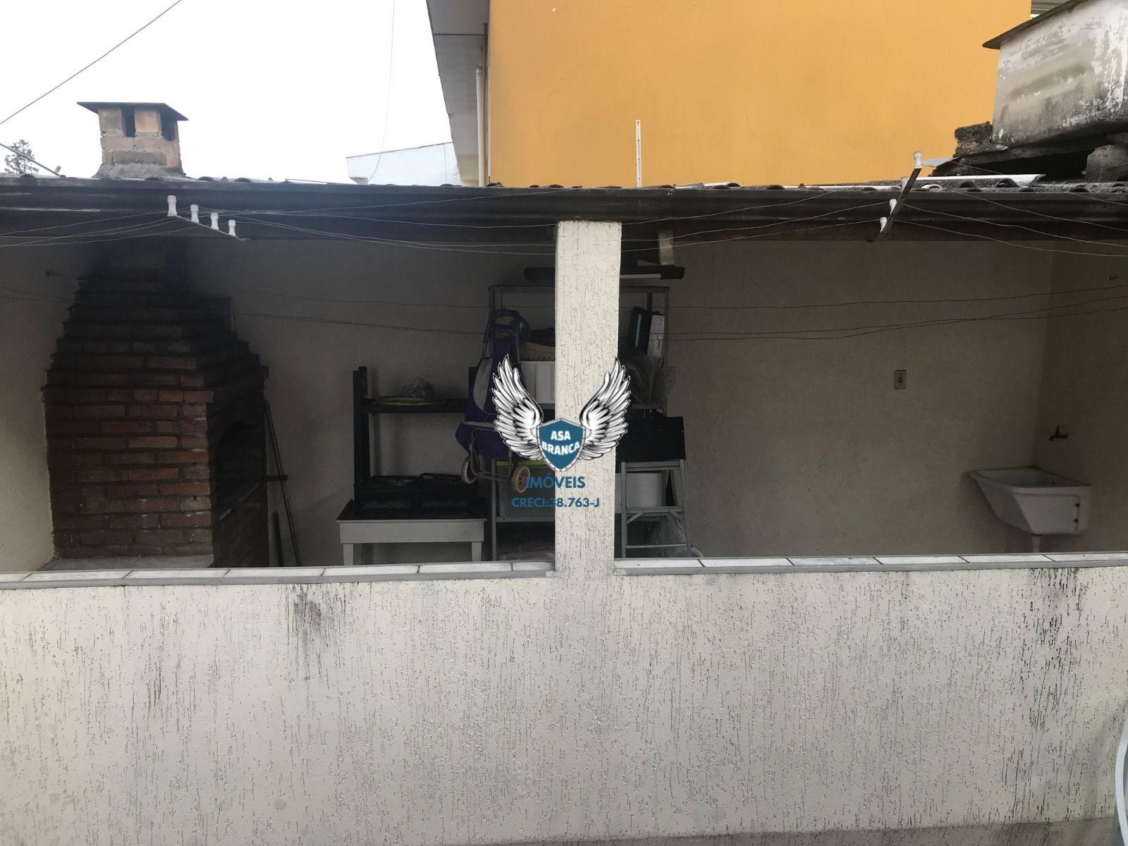 Sobrado na isolina mazzei com 03 dormitórios e edicula com b