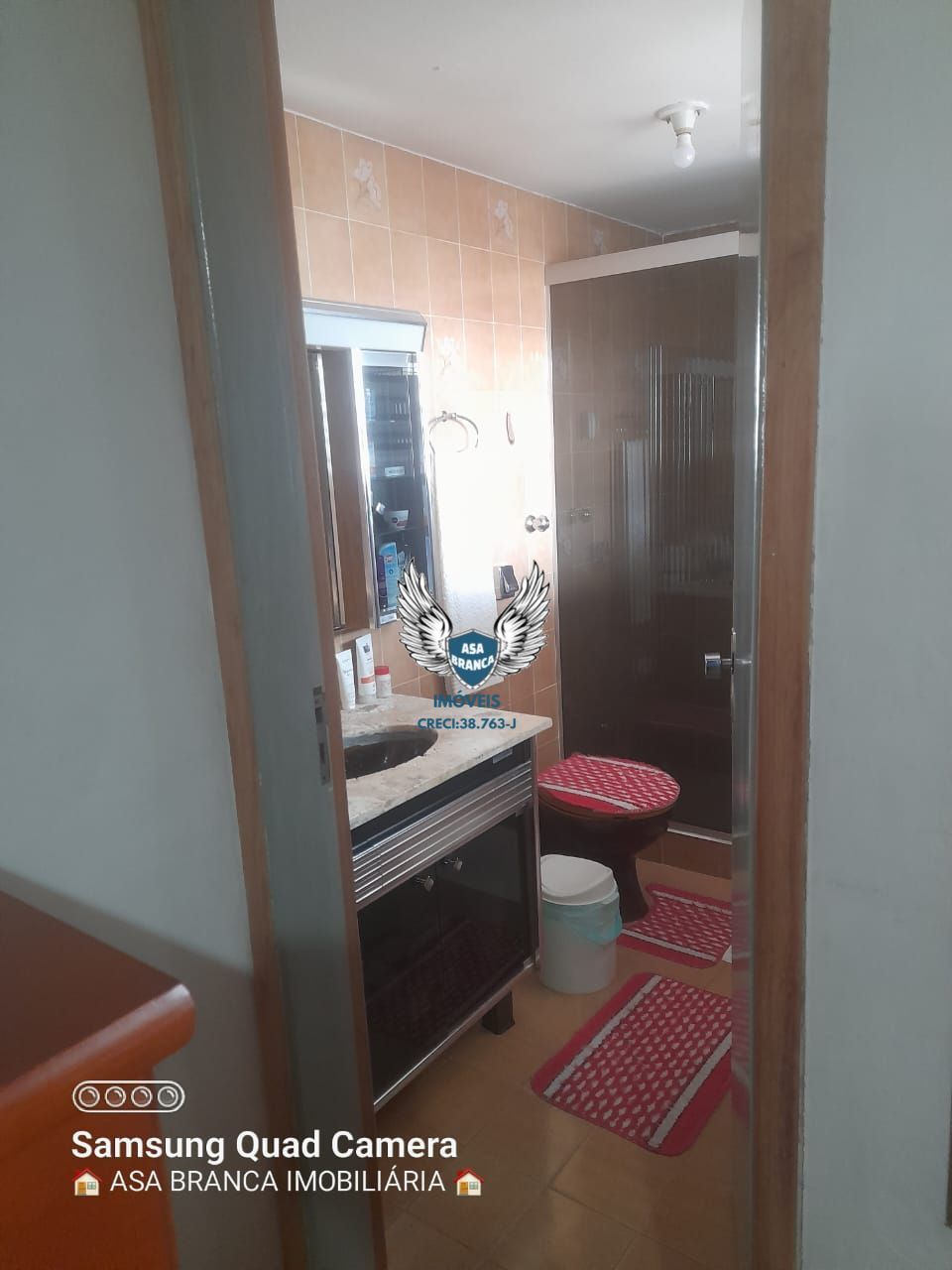 Casa assobradada de esquina na zona sul próximo shopping interlagos 03 dormitóri