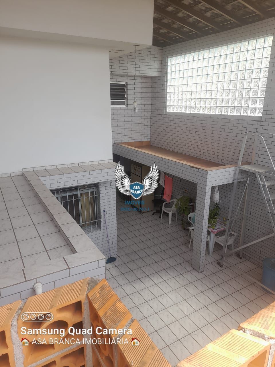 Casa assobradada de esquina na zona sul próximo shopping interlagos 03 dormitóri