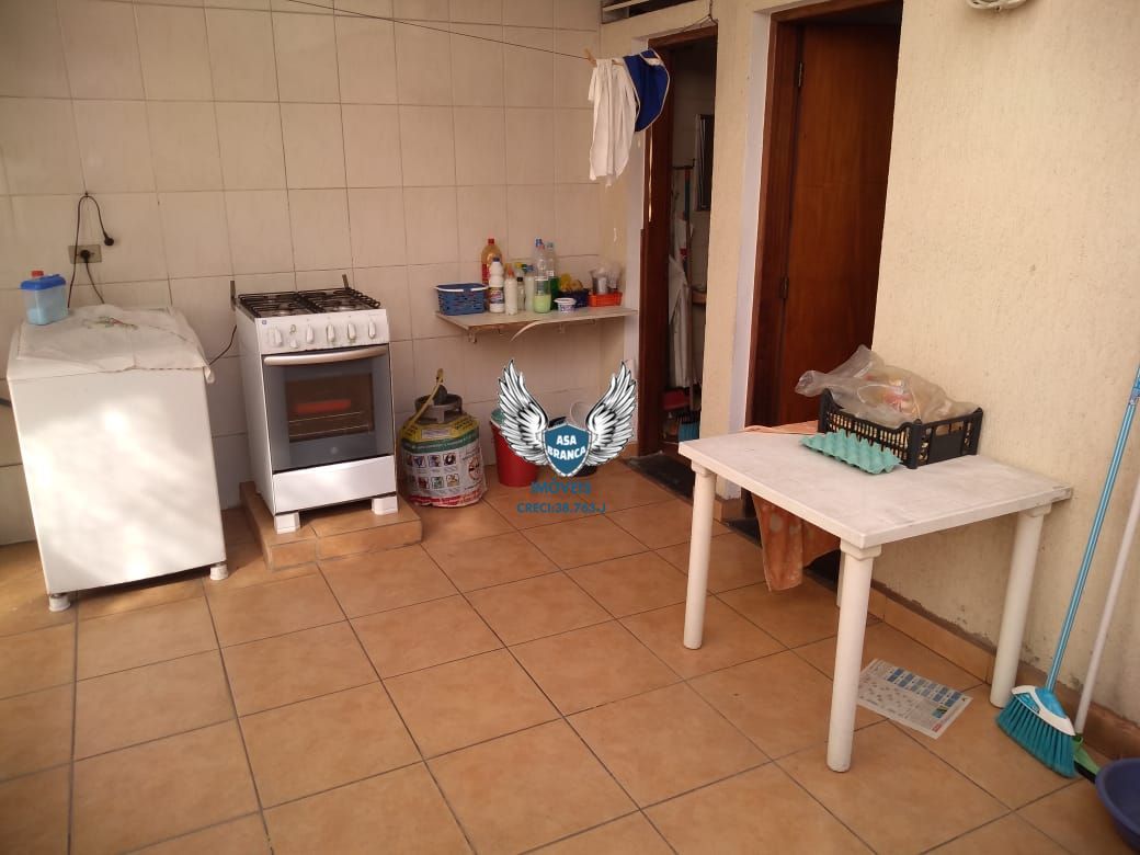 Sobrado à venda e aluguel com 3 quartos, 150m² - Foto 14