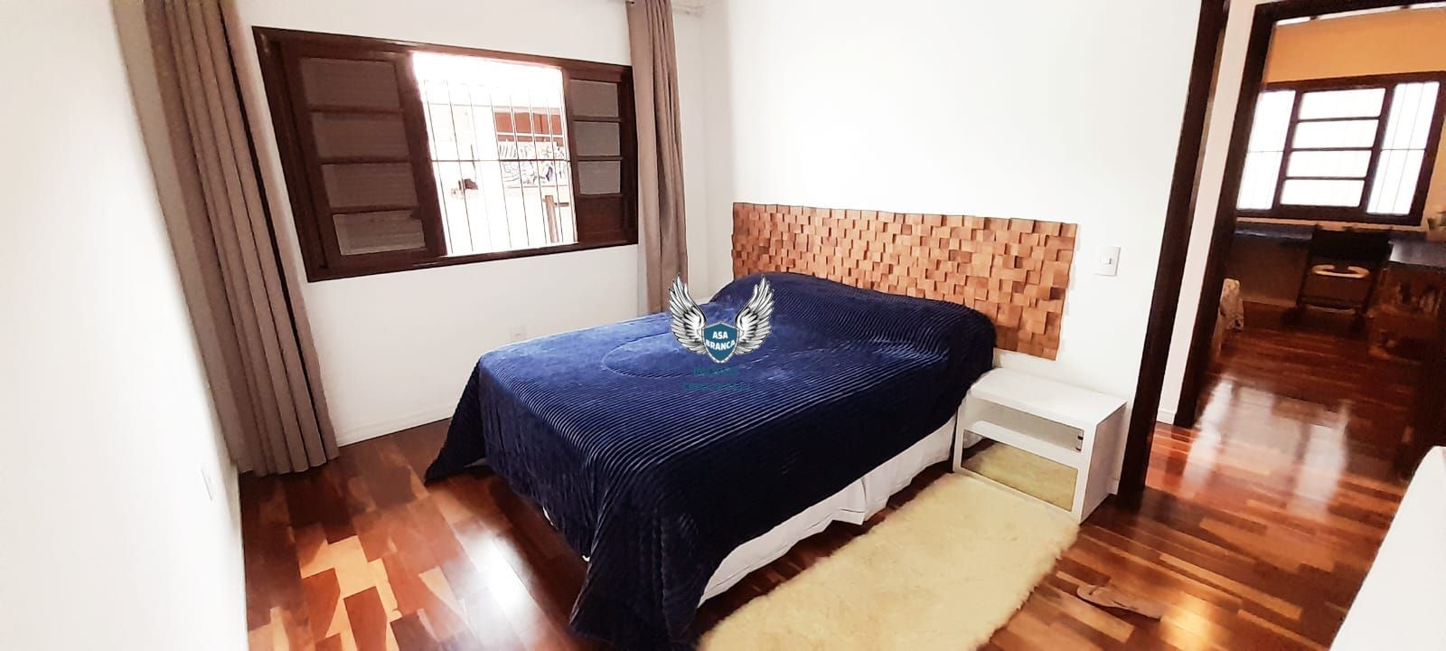 Sobrado no tremembé com 03 dormitórios