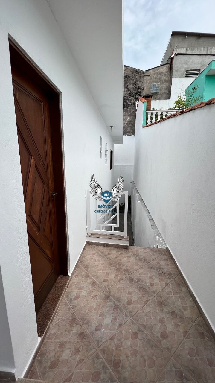 Sobrado na vila nova cachoeirinha , 03 dormitórios e 02 vagas de garagens à 800