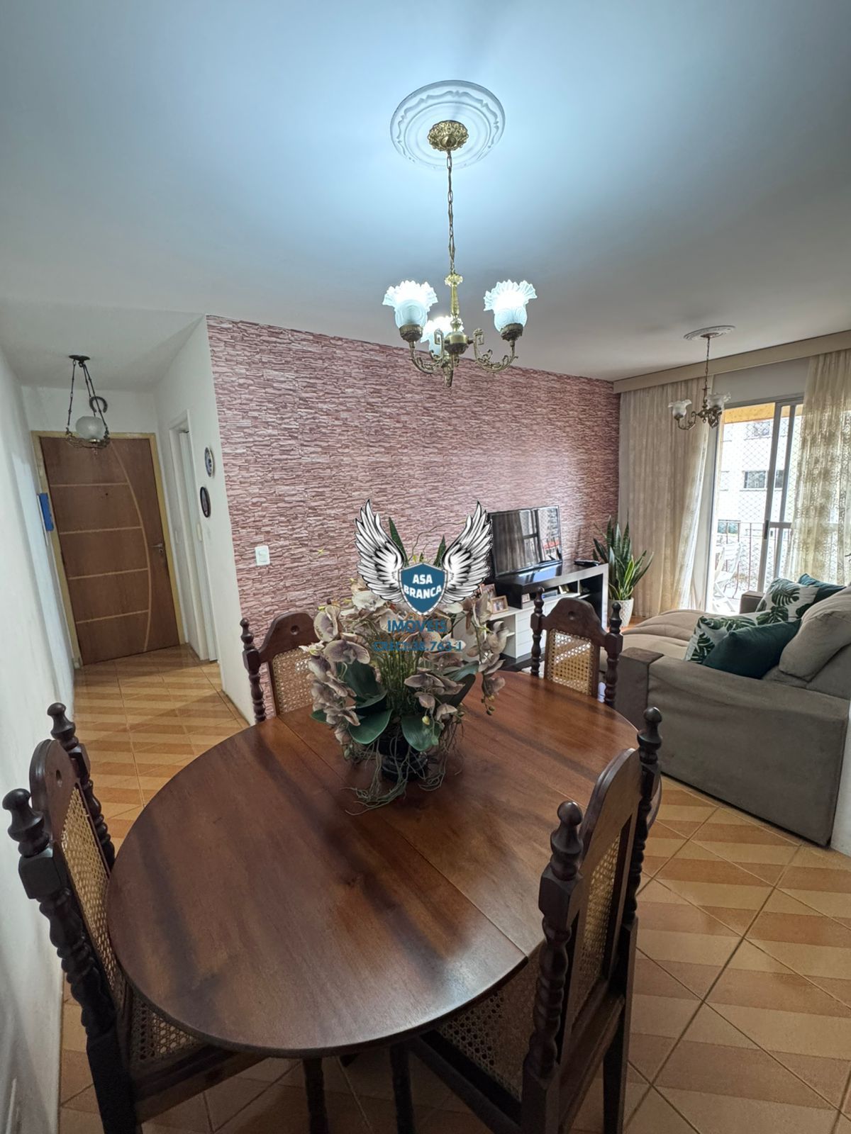 Apartamento com sacada bairro santa terezinha com 02 dormitório e 01 vaga de ga
