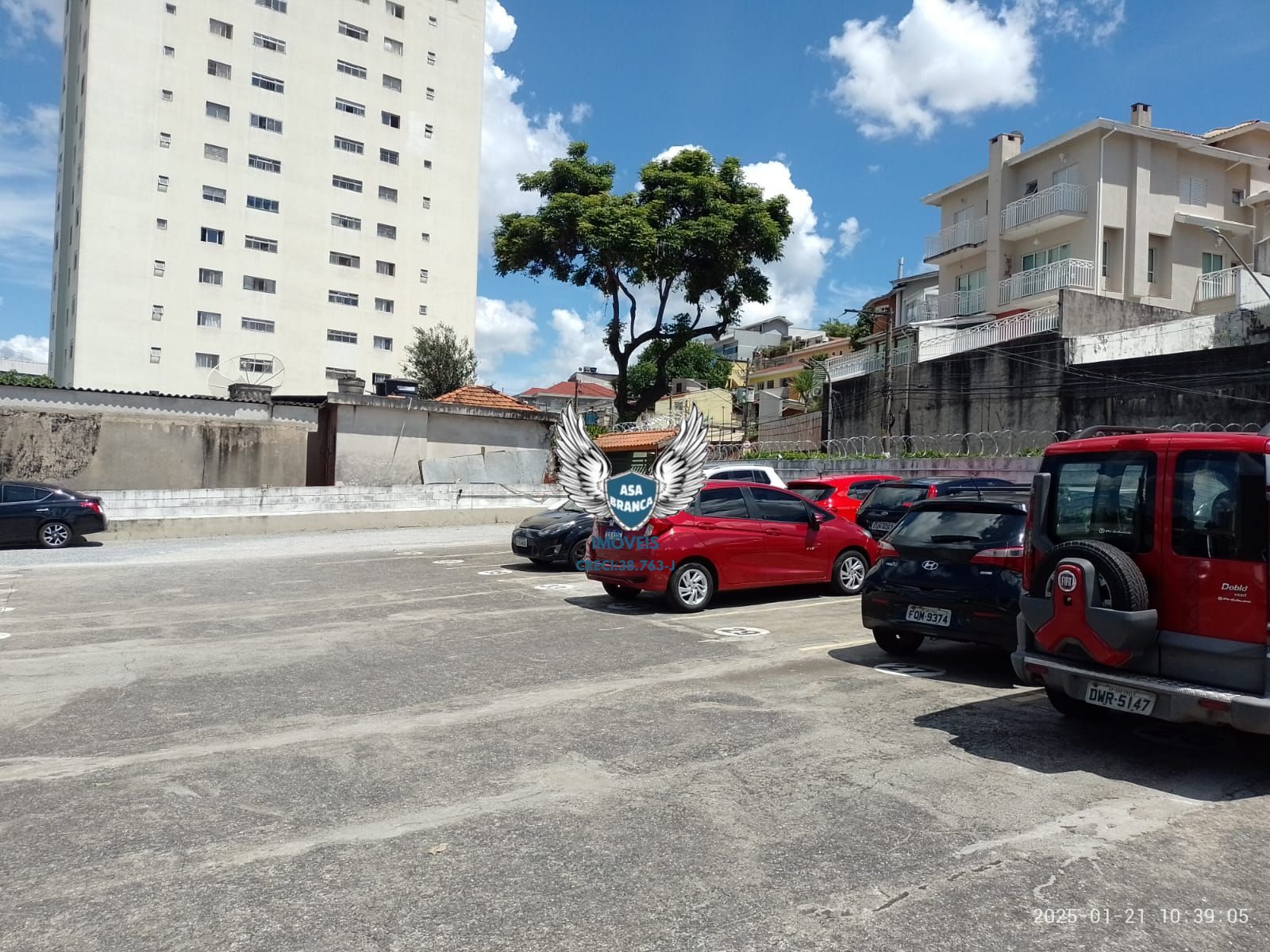 Apartamento 2 quartos na Av. Engº. Caetano Alvares