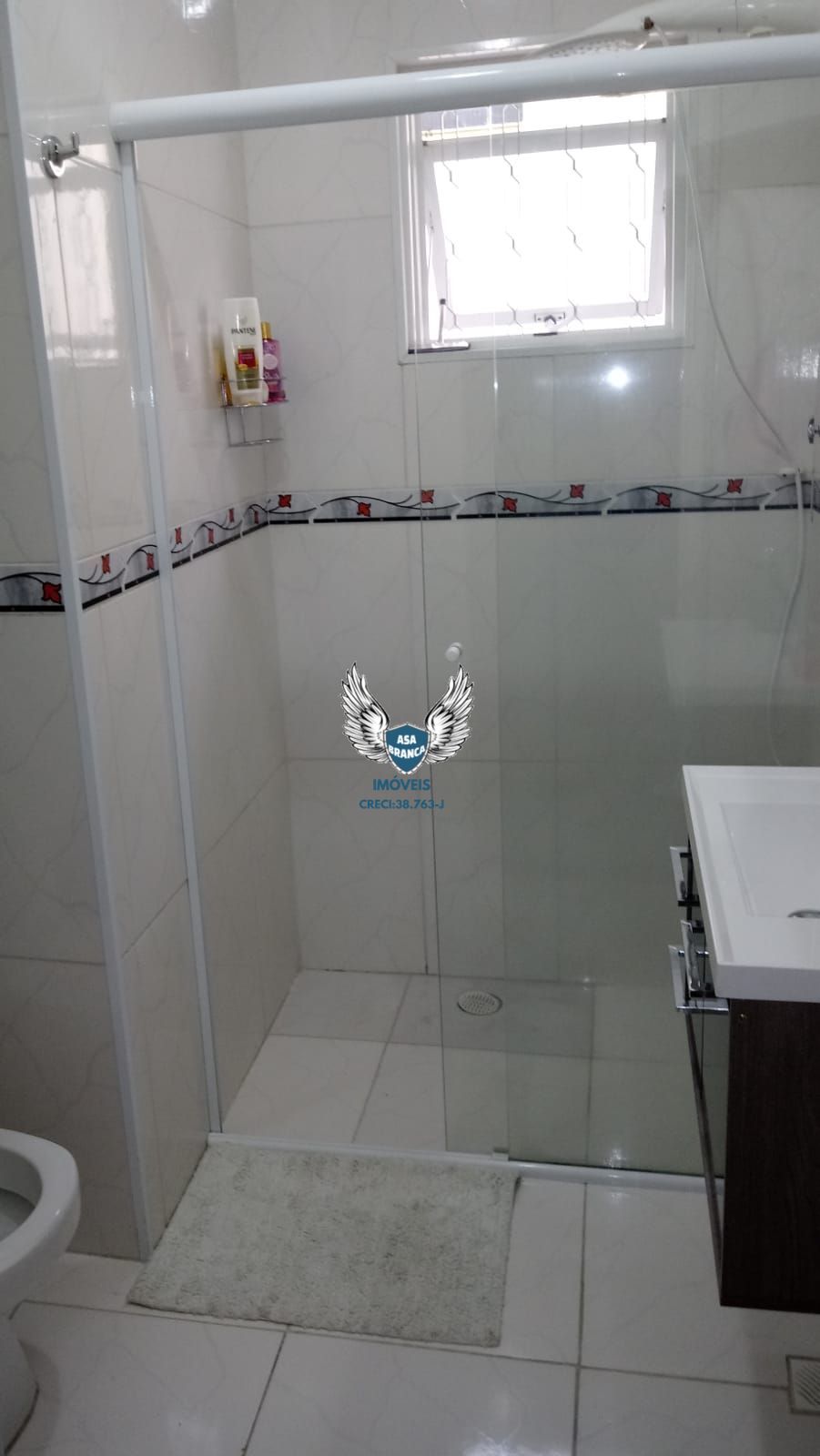 Sobrado vila nova cachoerinha com 03 dormitórios sendo 01 su