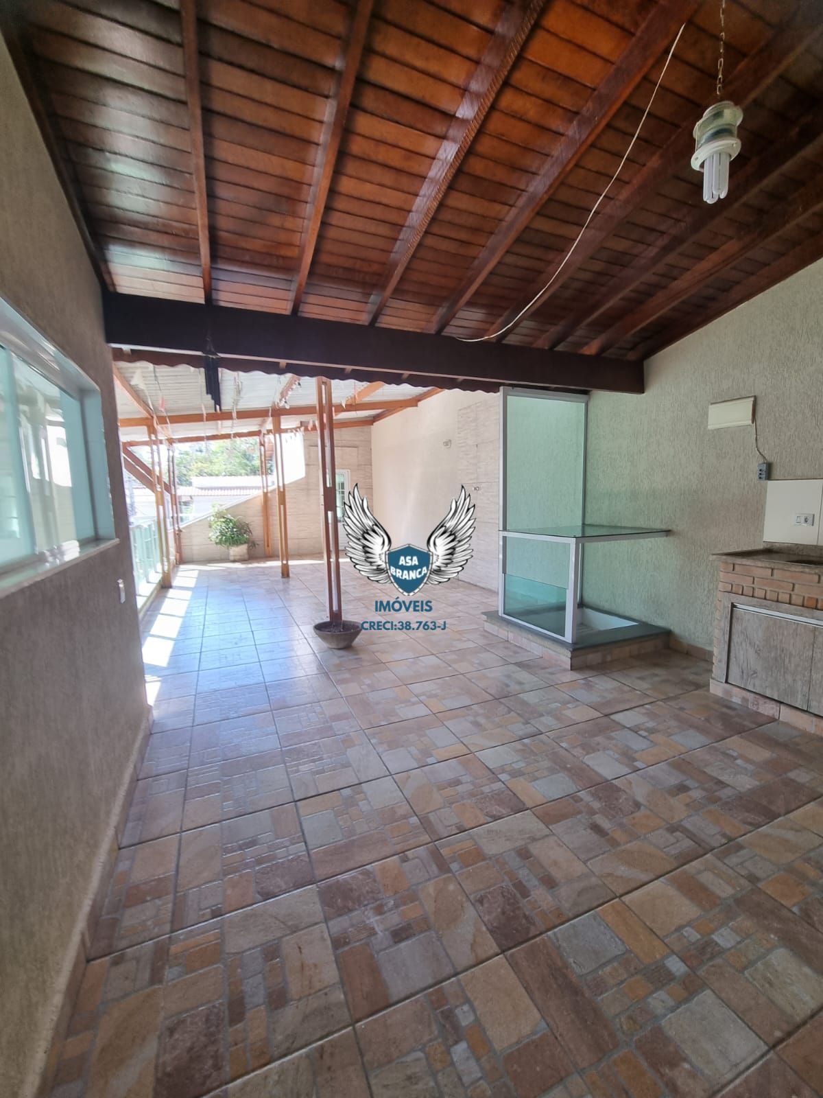 Casa térrea de vila no lauzane paulista com 03 dormitórios sendo 01 suíte
