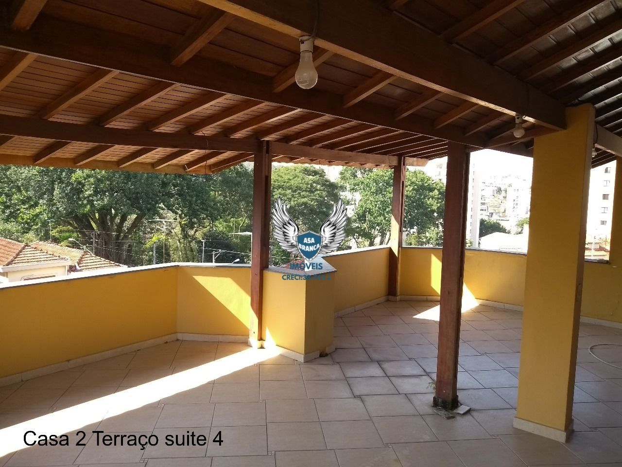 Imóvel com duas casas no terreno