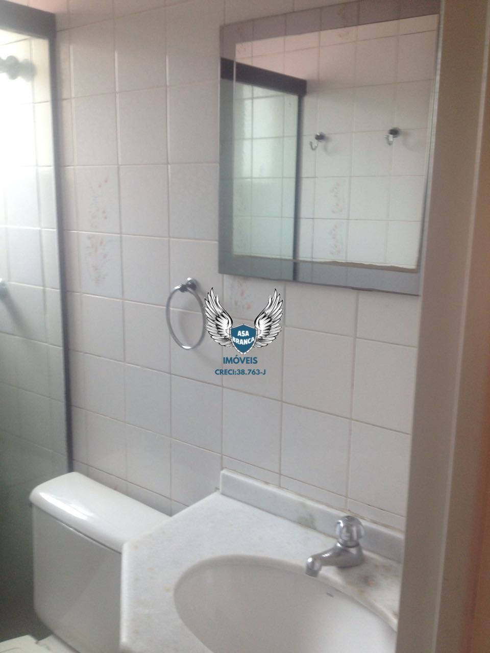Apartamento 02 dormitórios sendo 01 suíte