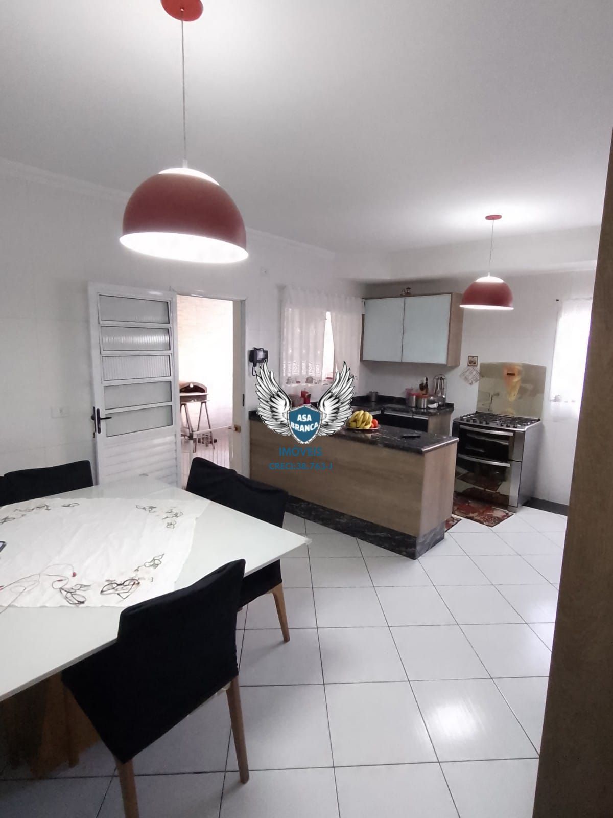 Lindo sobrado, 4 suítes, escritório, dependência p/ empregad