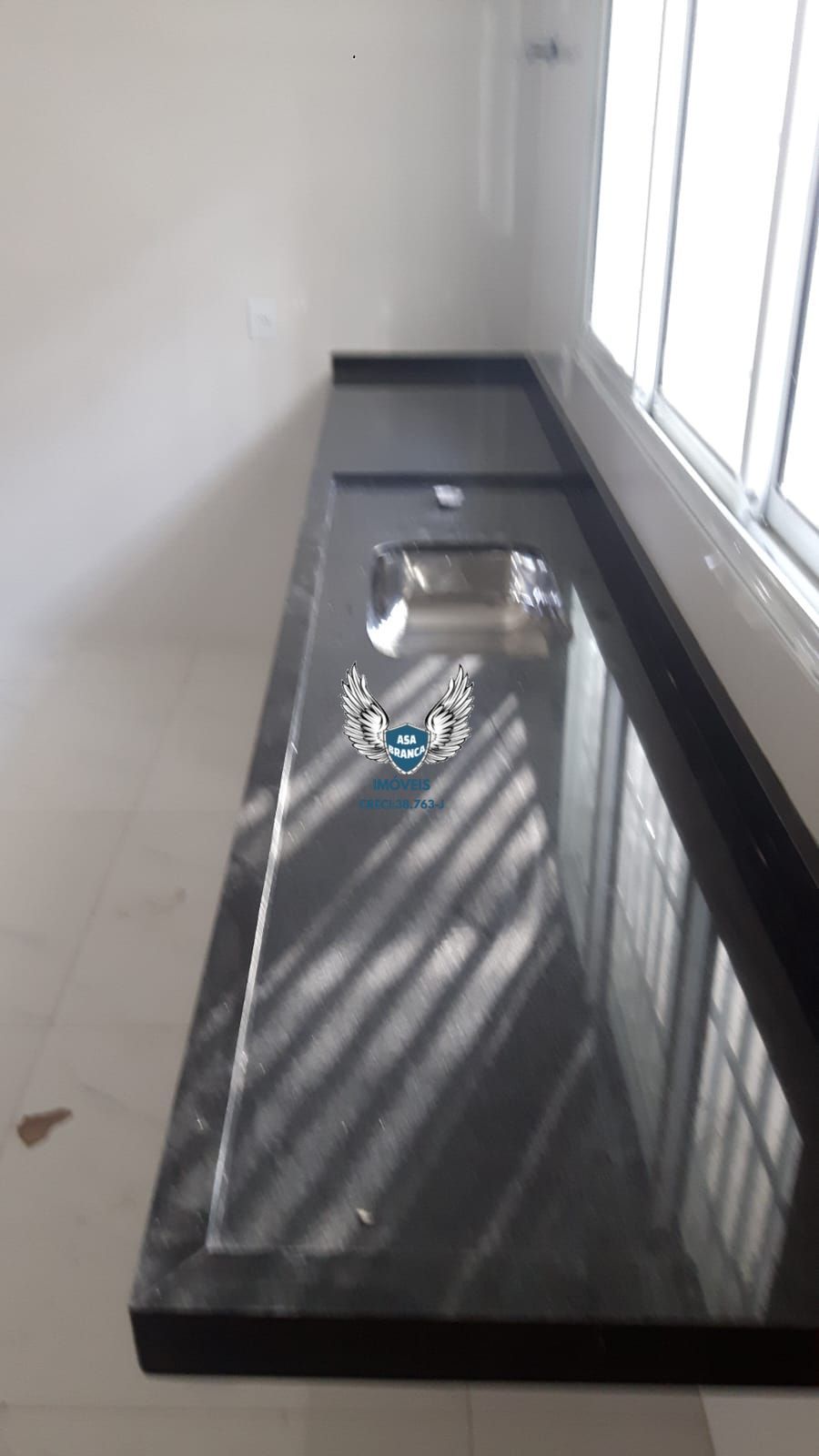 Sobrado triplex novo de alto padrão no lauzane paulista em rua sem saída