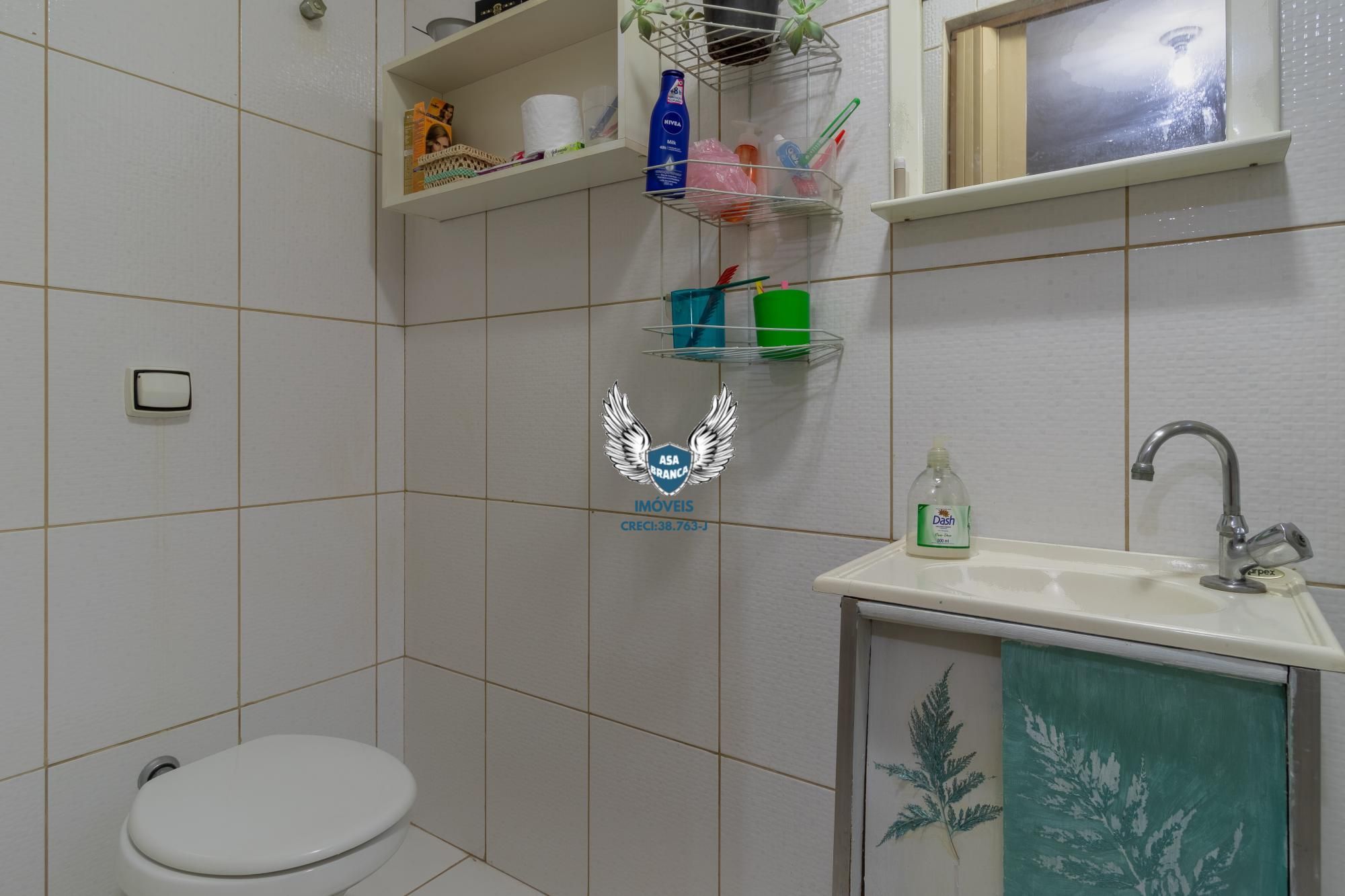 Casa em santana , à 150 metros do metrô com 03 dormitórios sendo 03 suítes