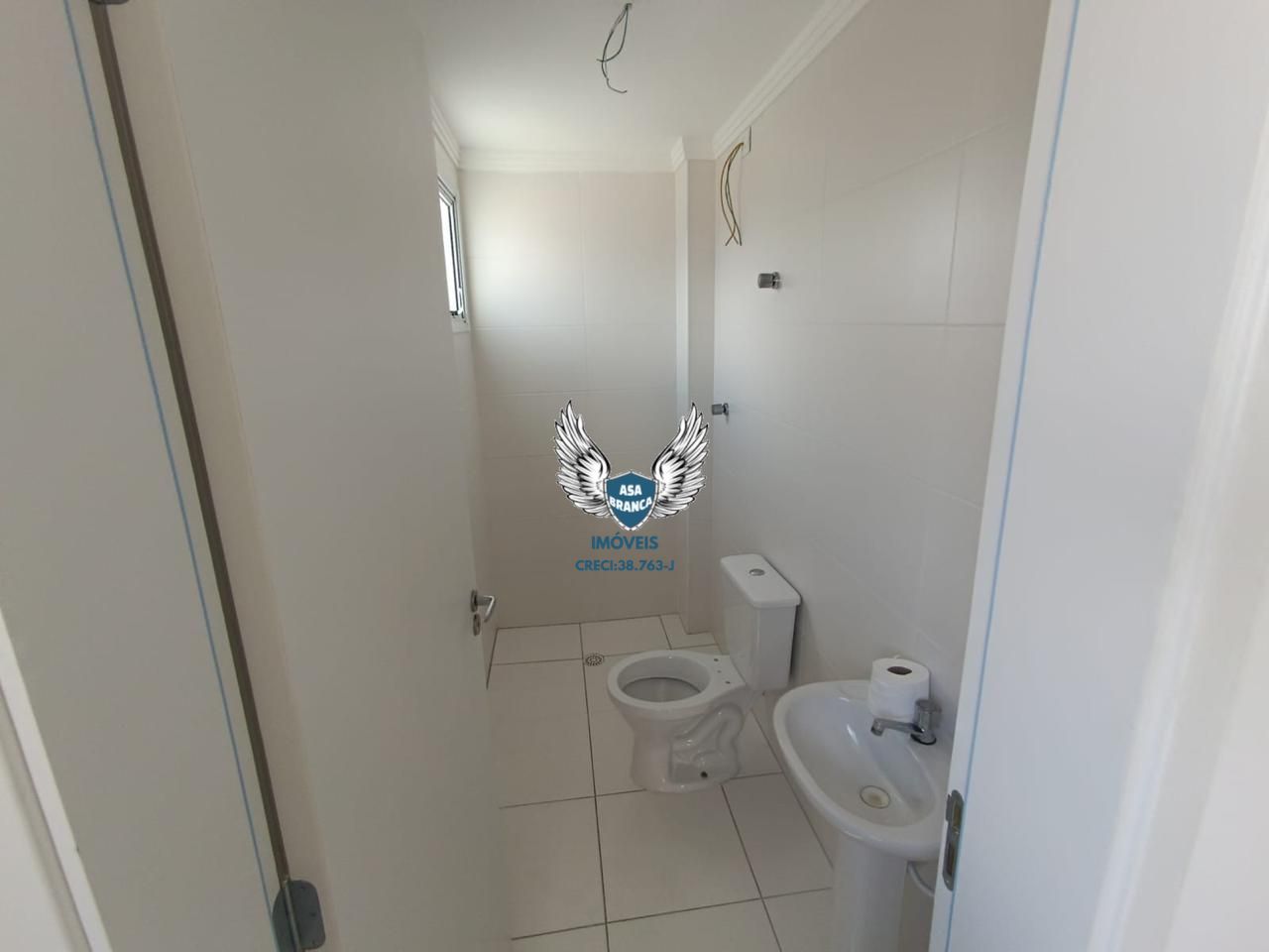 Apartamento na praia grande 02 dormitórios sendo as 2 suítes