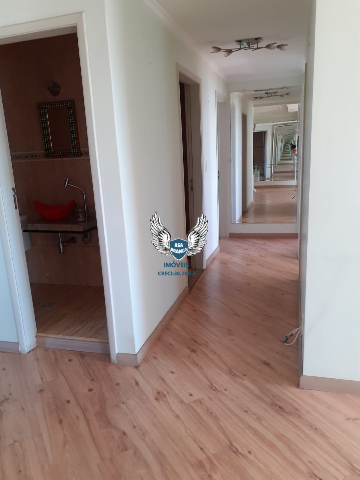 Apartamento em santana 03 dormitórios sendo 01 suíte e 01 vaga de garagem à 05 m