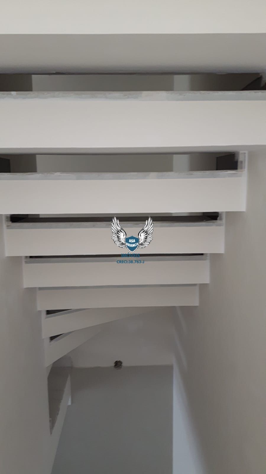 Sobrado triplex novo de alto padrão no lauzane paulista em rua sem saída