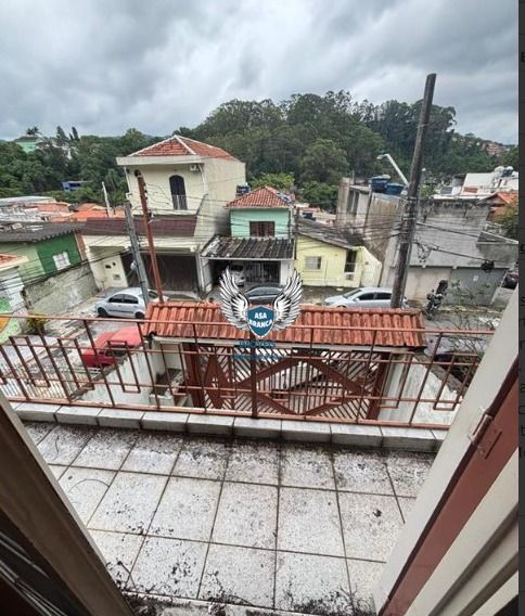 Sobrado no tremembe com 03 dormitórios sendo 01 suíte e 04 vagas de garagem