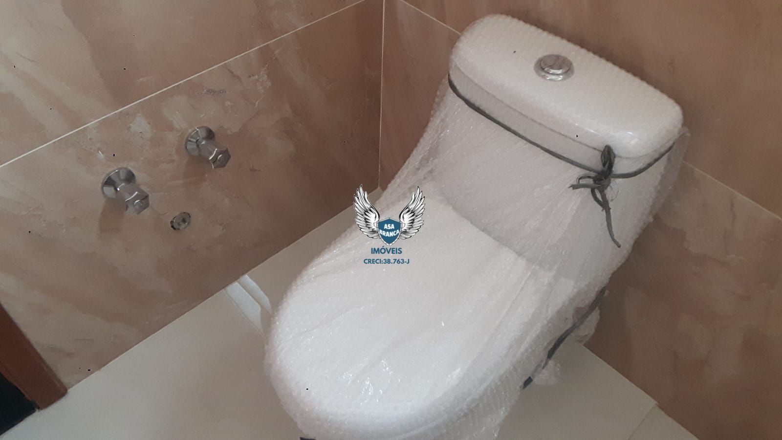 Sobrado triplex novo de alto padrão no lauzane paulista em rua sem saída