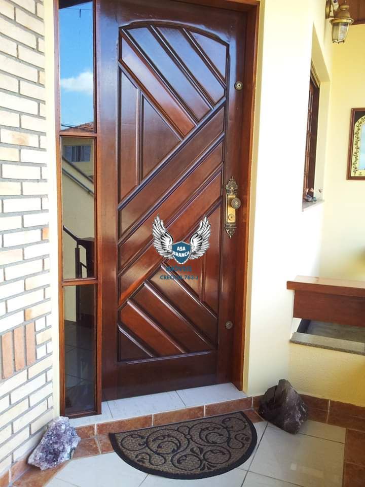Imóvel de alto padrão 3 dormitórios sendo 2 suítes, quarto empregado, salão de f