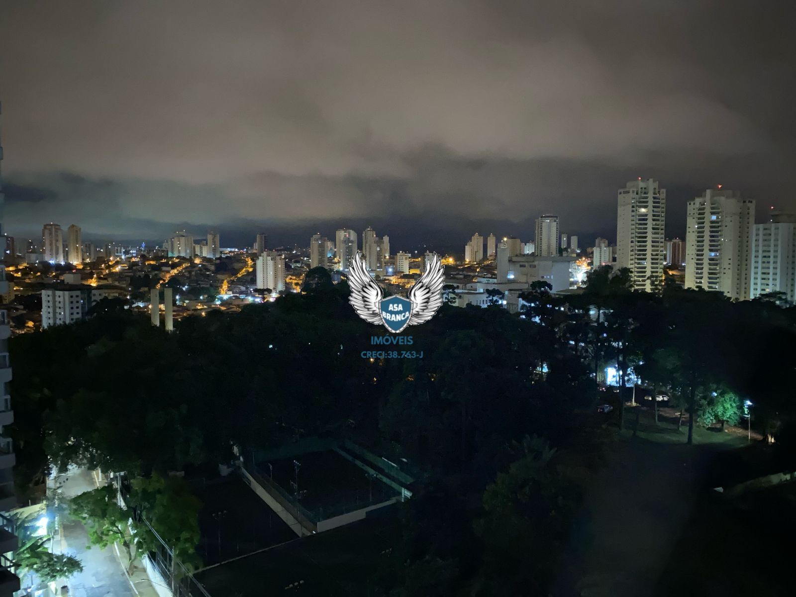 Apartamento mobiliado de alto padrão em santana com 03 dormitórios sendo 01 suít