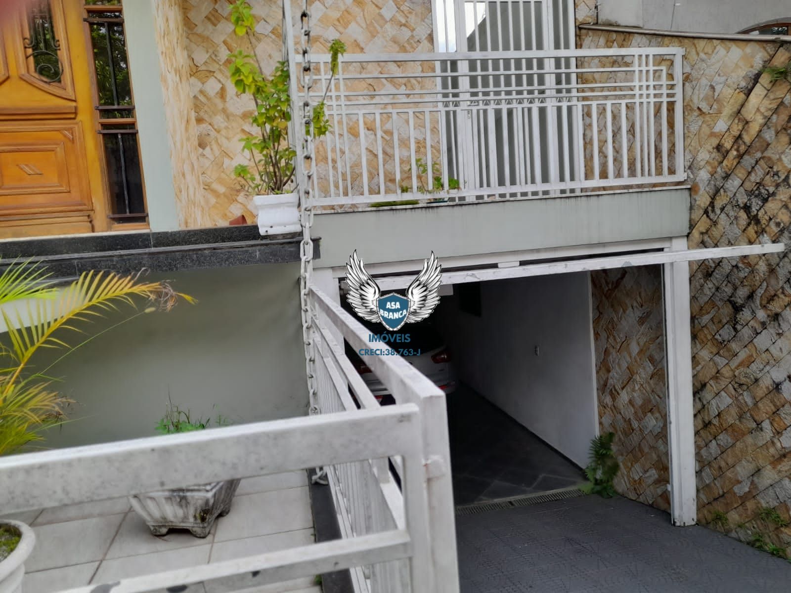 Sobrado de alto padrão no jardim guapira com 04 dormitórios 