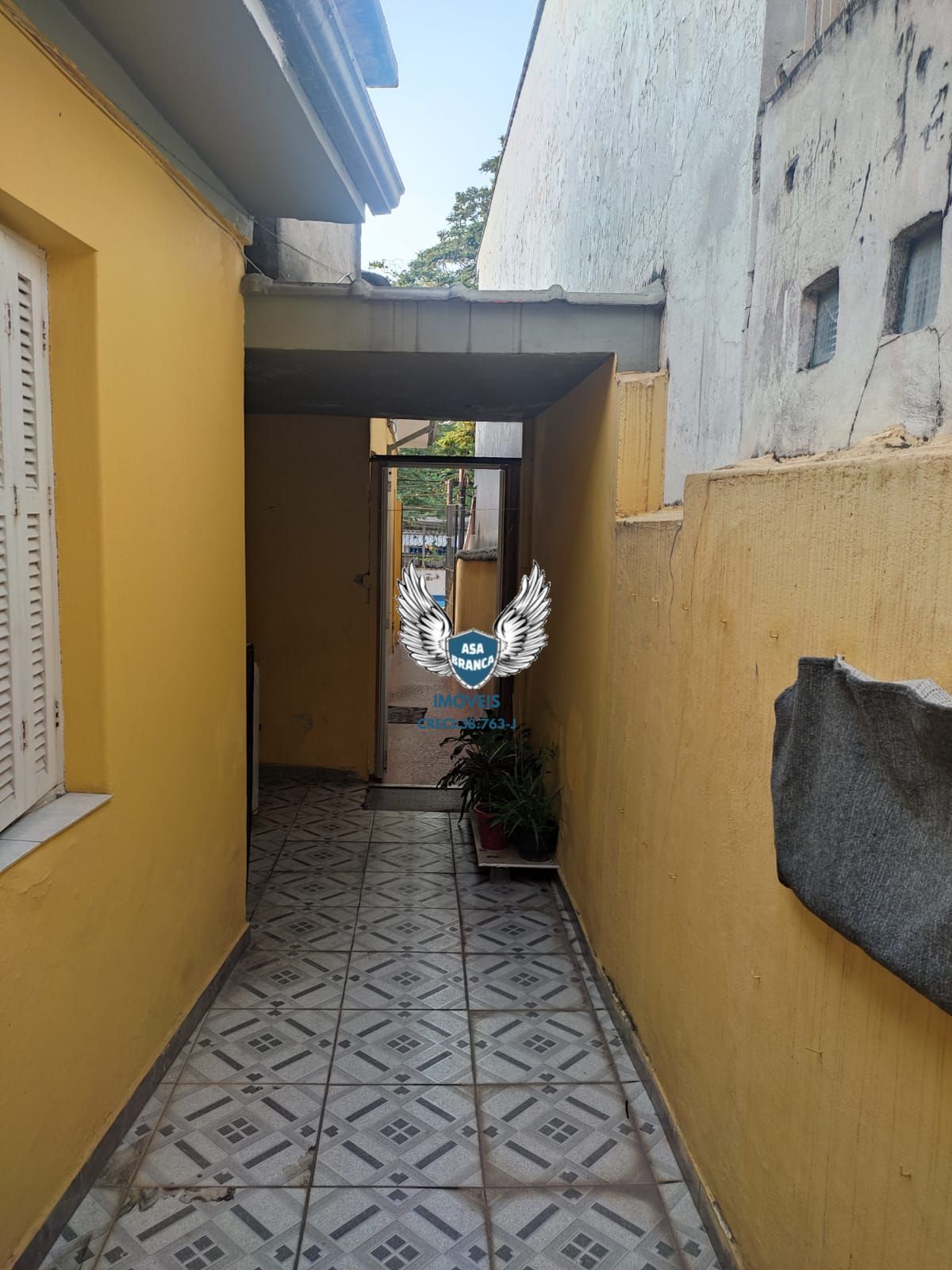 Casa térrea assobradada na vila maria 03 dormitórios sendo 0