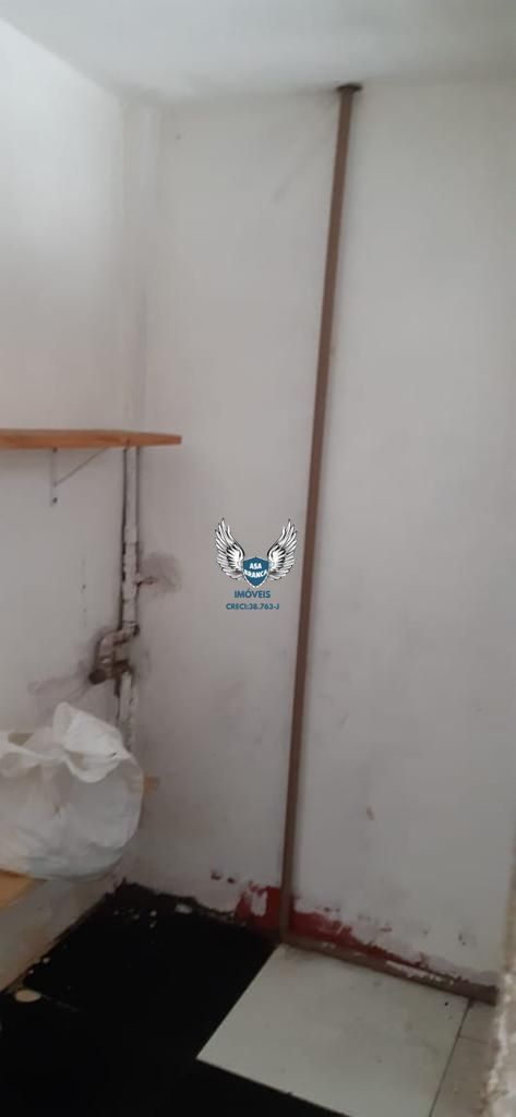 Imóvel para venda com duas casas no terreno