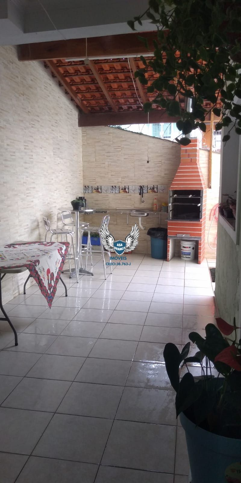 Lindo Sobrado, 4 suítes, escritório, dependência p/ empregado, 4 vagas de garage
