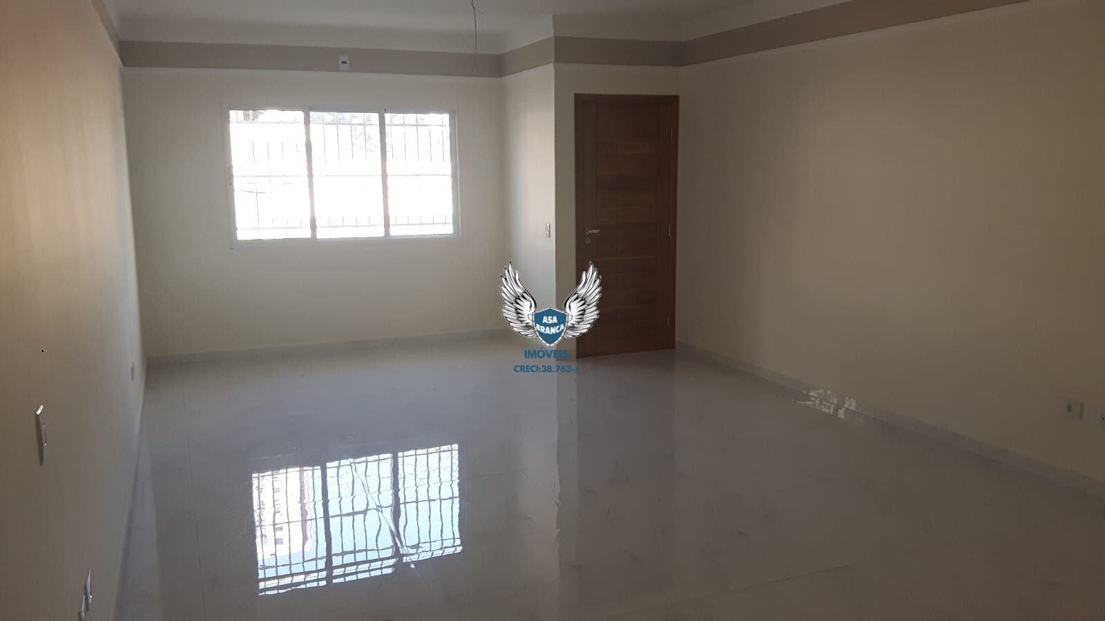 Sobrado triplex novo de alto padrão no lauzane paulista em rua sem saída