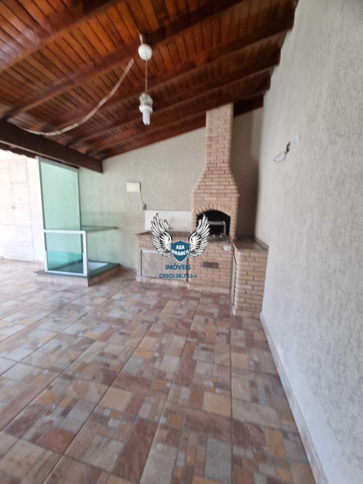 Casa térrea de vila no lauzane paulista com 03 dormitórios sendo 01 suíte
