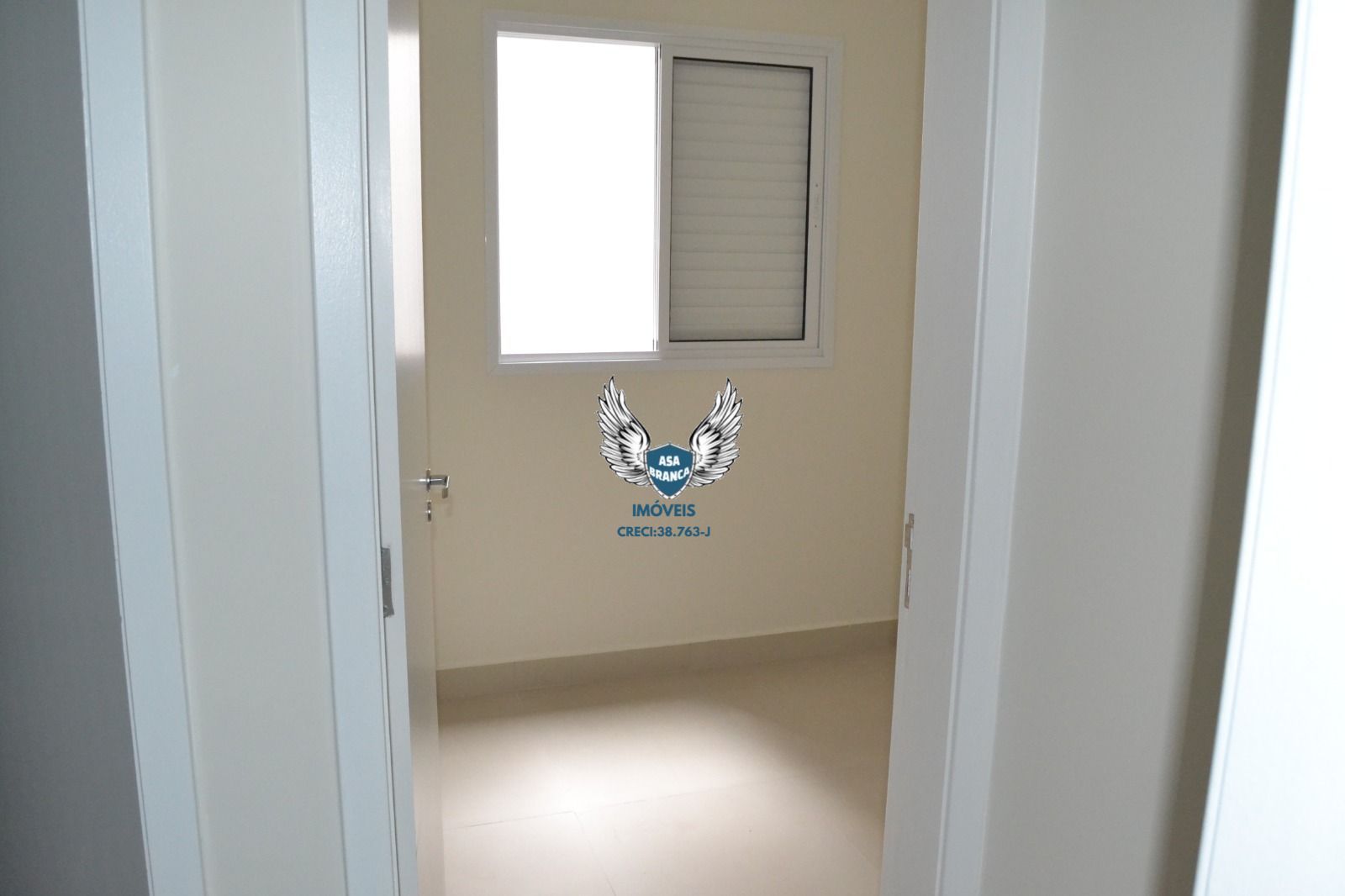 Apartamento no tucuruvi com 02 dormitórios