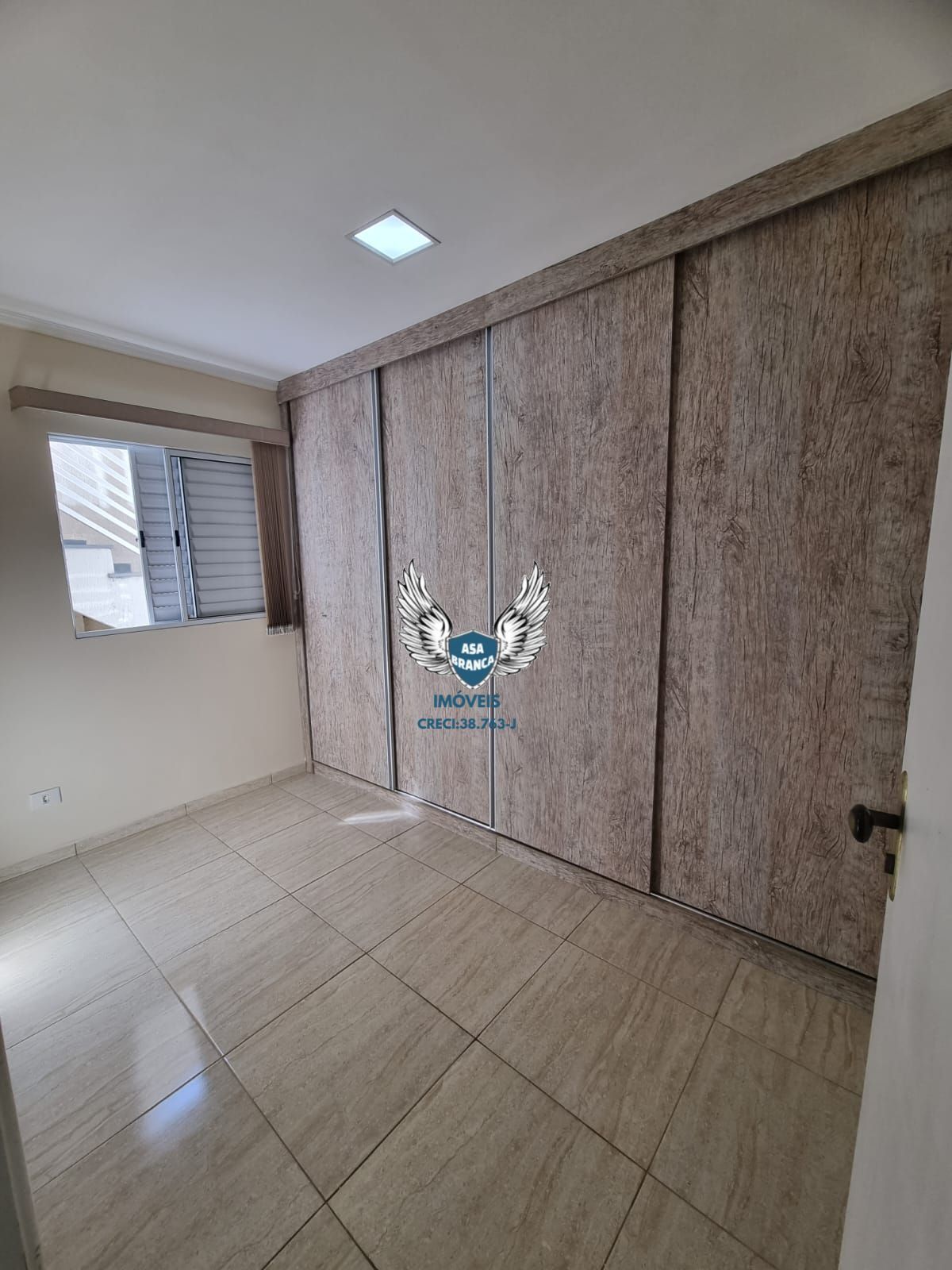Casa térrea de vila no lauzane paulista com 03 dormitórios sendo 01 suíte