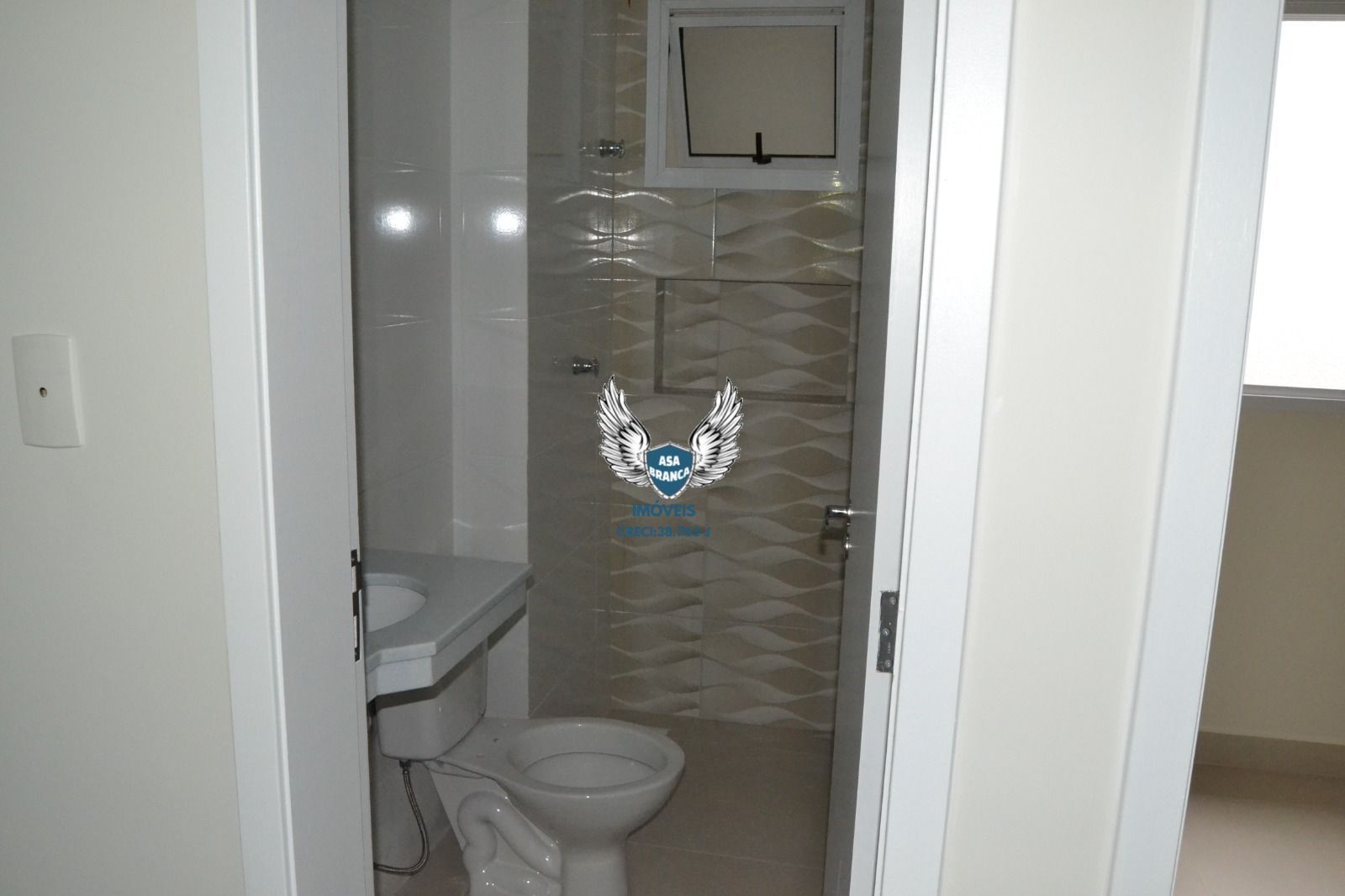 Apartamento no tucuruvi com 02 dormitórios
