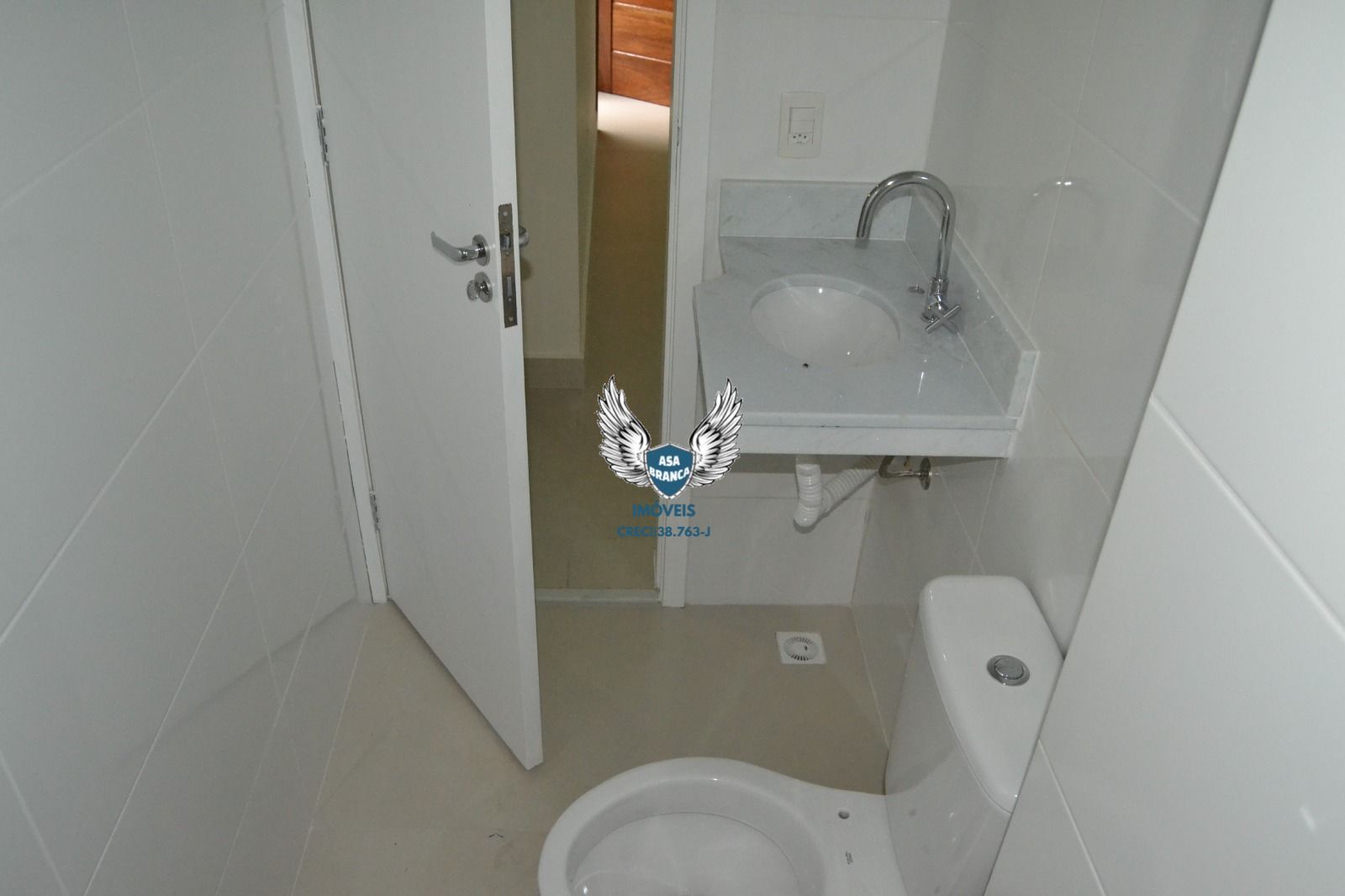 Apartamento no tucuruvi com 02 dormitórios
