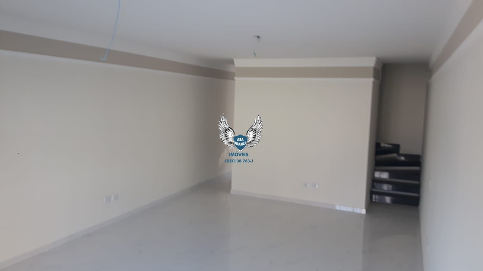 Sobrado triplex novo de alto padrão no lauzane paulista em rua sem saída