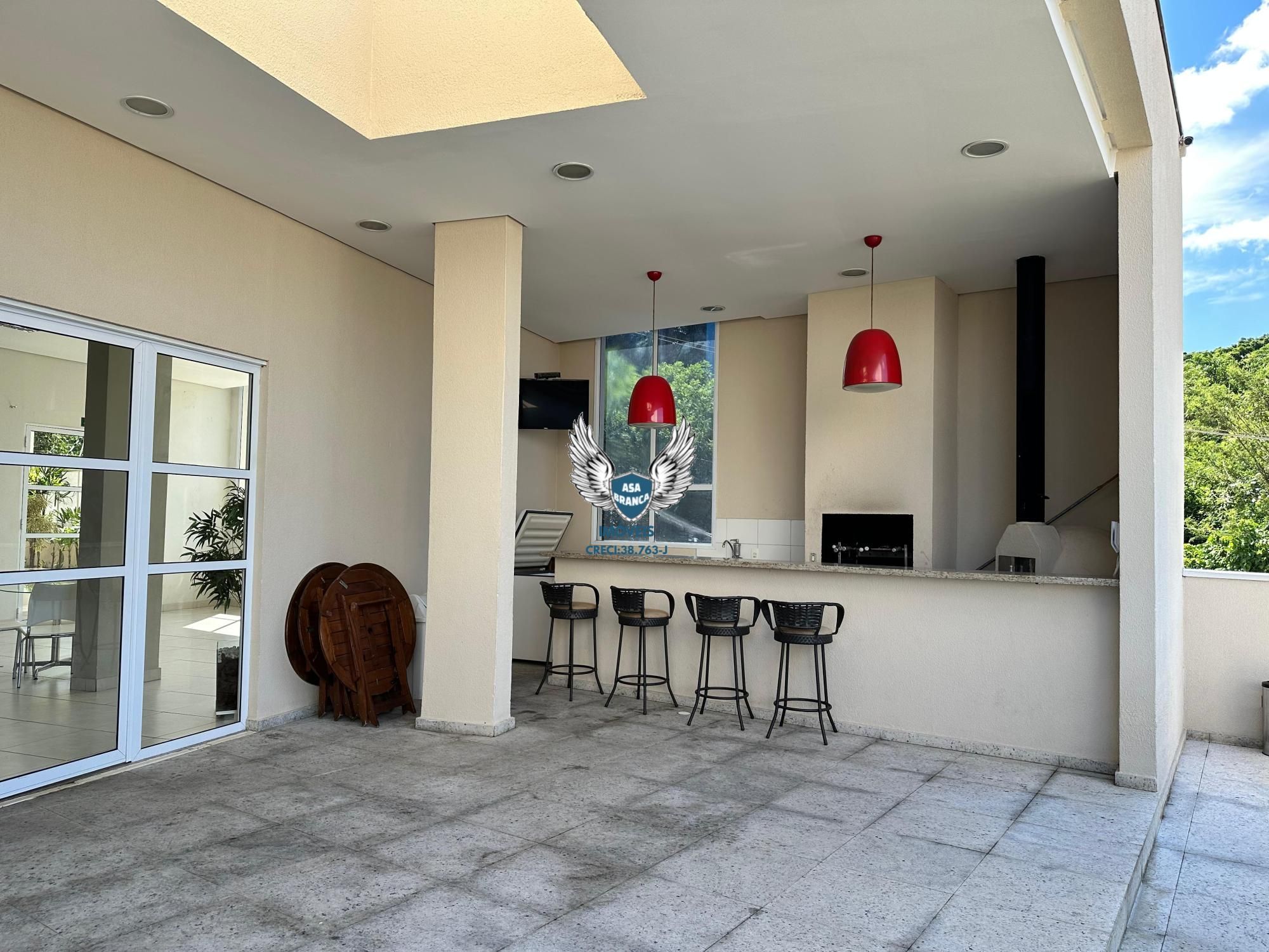 Apartamento no imirim com varanda 02 dormitórios e 01 vaga de garagem ( travessa
