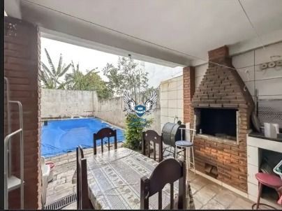 Casa térrea ( com piscina ) no tucuruvi 04 dormitórios sendo 01 suíte e 02 vagas