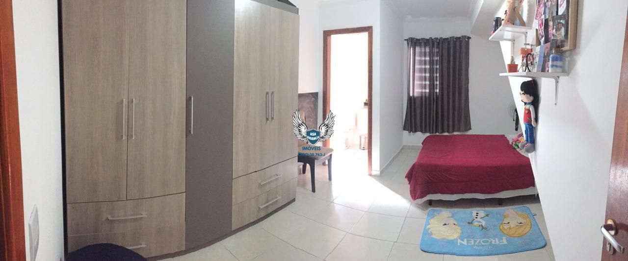 Lindo Sobrado, 4 suítes, escritório, dependência p/ empregado, 4 vagas de garage
