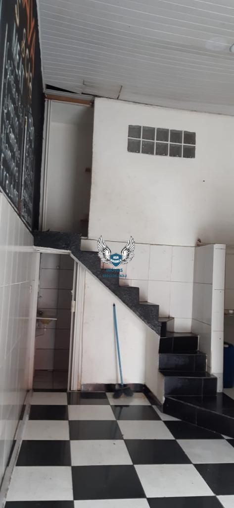 Imóvel para venda com duas casas no terreno