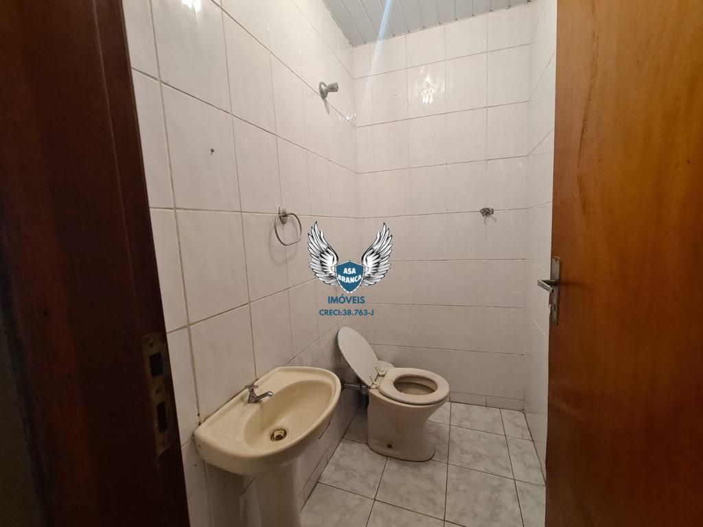 Casa térrea na casa verde com 04 dormitórios sendo 02 suítes