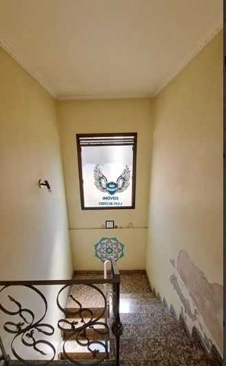 Sobrado no tremembé 05 dormitórios sendo 01 suíte e 04 vagas de garagens